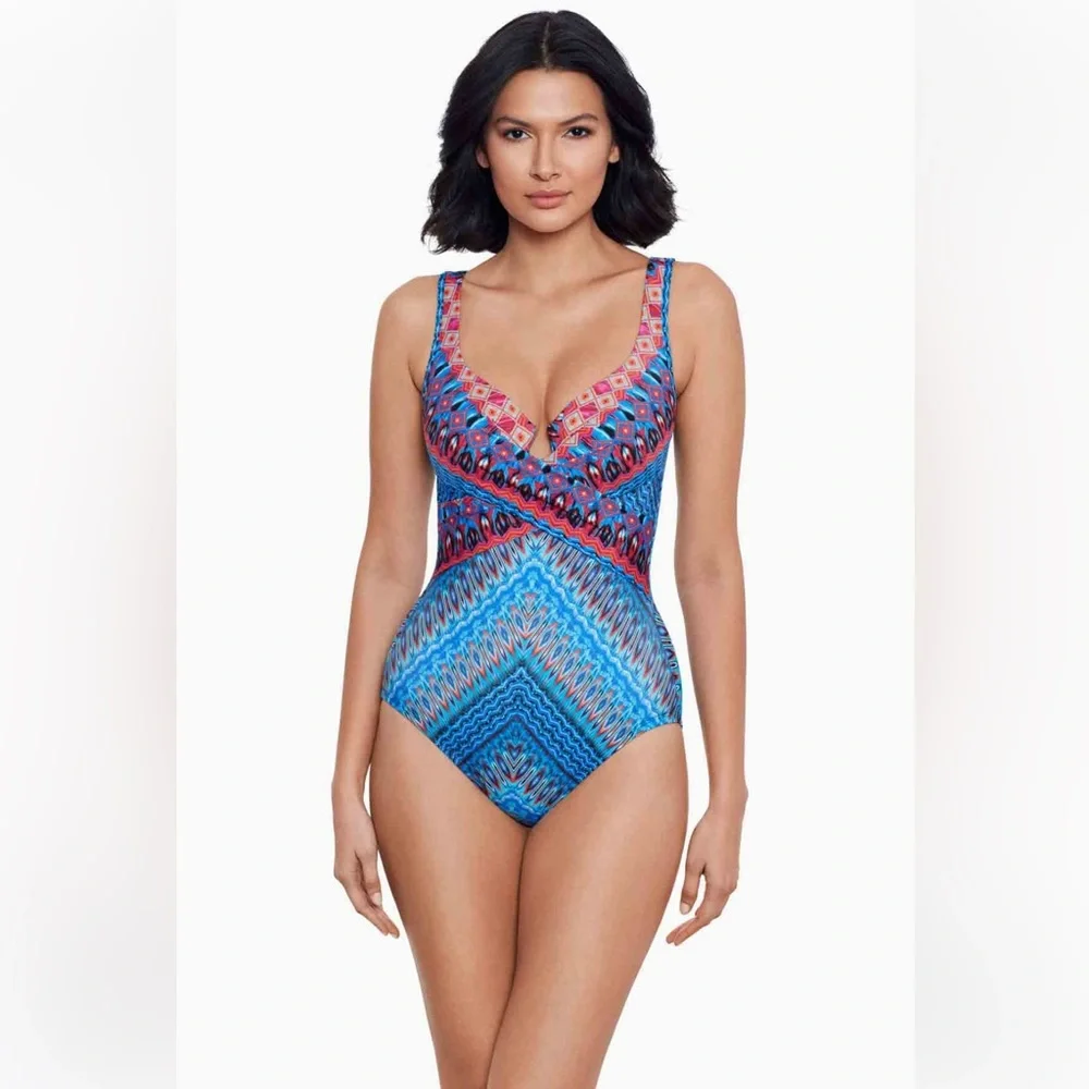 Miraclesuit
Casablanca Criss Cross Escape One Piece Swimsuit Size 14 -NWOT - Picture 1 of 6